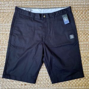 NWT Volcom Black Shorts 33